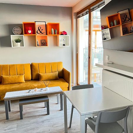 Nowoczesny Apartament - Blisko Centrum Warsaw Luaran gambar