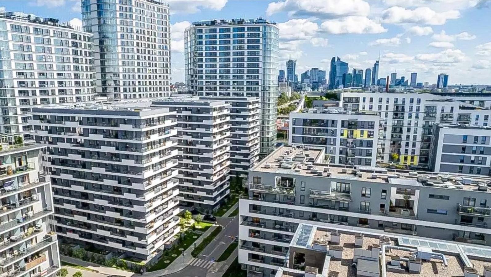 Nowoczesny Apartament - Blisko Centrum Warsaw Luaran gambar